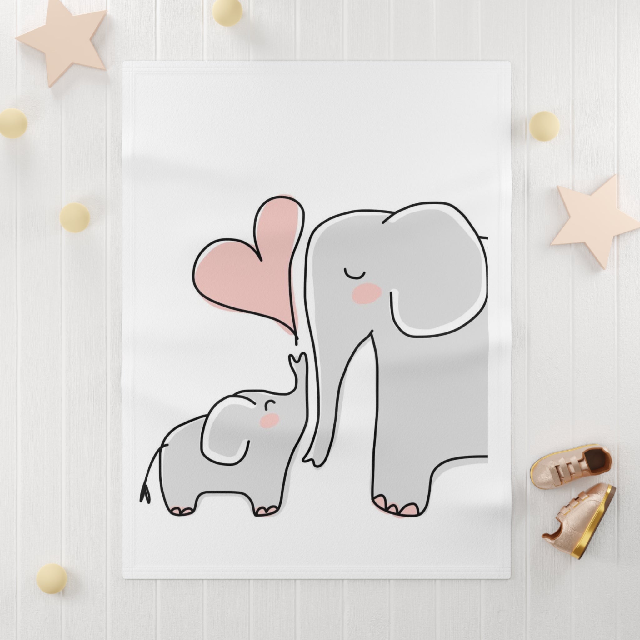 Baby Elephant Heart Fleece Blanket — Soft Nursery Throw for Newborns & Baby Shower Gift
